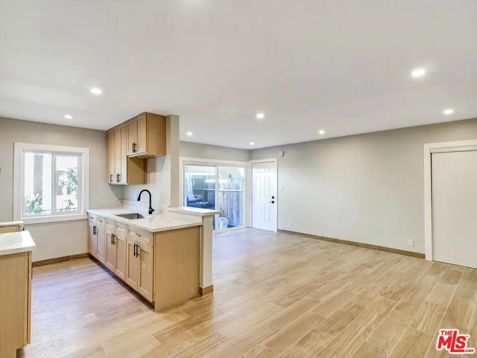 8415 Willis Avenue, Panorama City, CA — listing photo 1