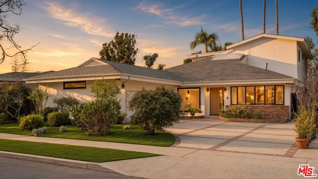Single Family Residence for rent at 2407 Guthrie Drive, Los Angeles, CA featuring 6 beds and 6 baths