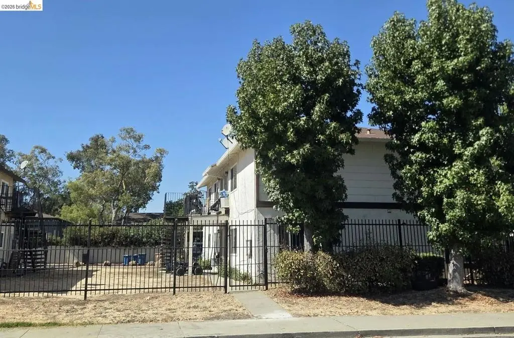 2204 Spanos St, Antioch, CA — listing photo 1