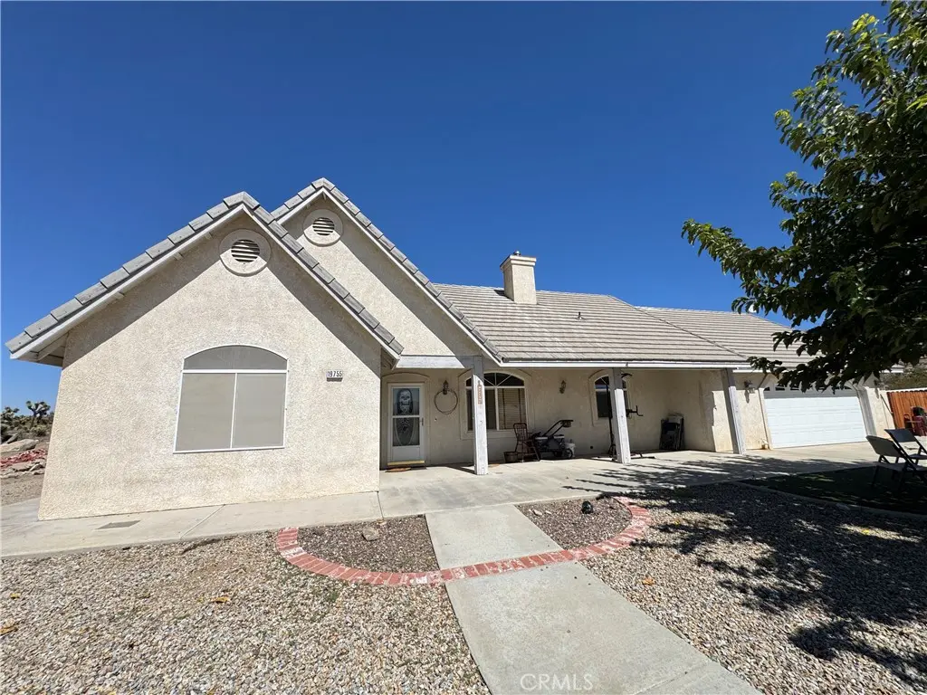 19755 Reyland Rd, Apple Valley, CA — listing photo 1
