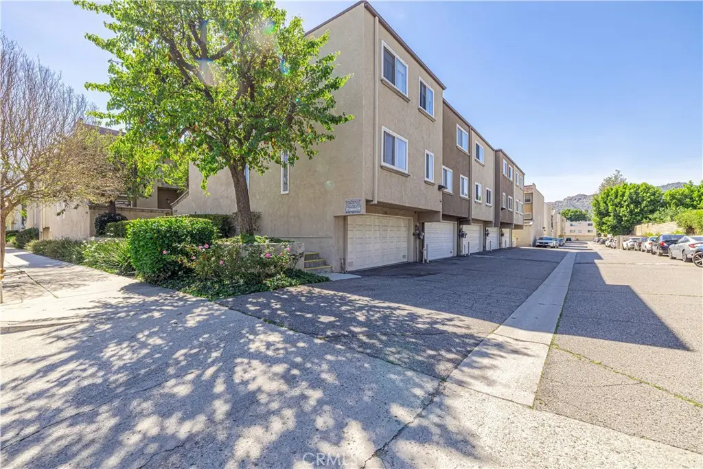 21901 Lassen Street 155, Chatsworth, CA — listing photo 1