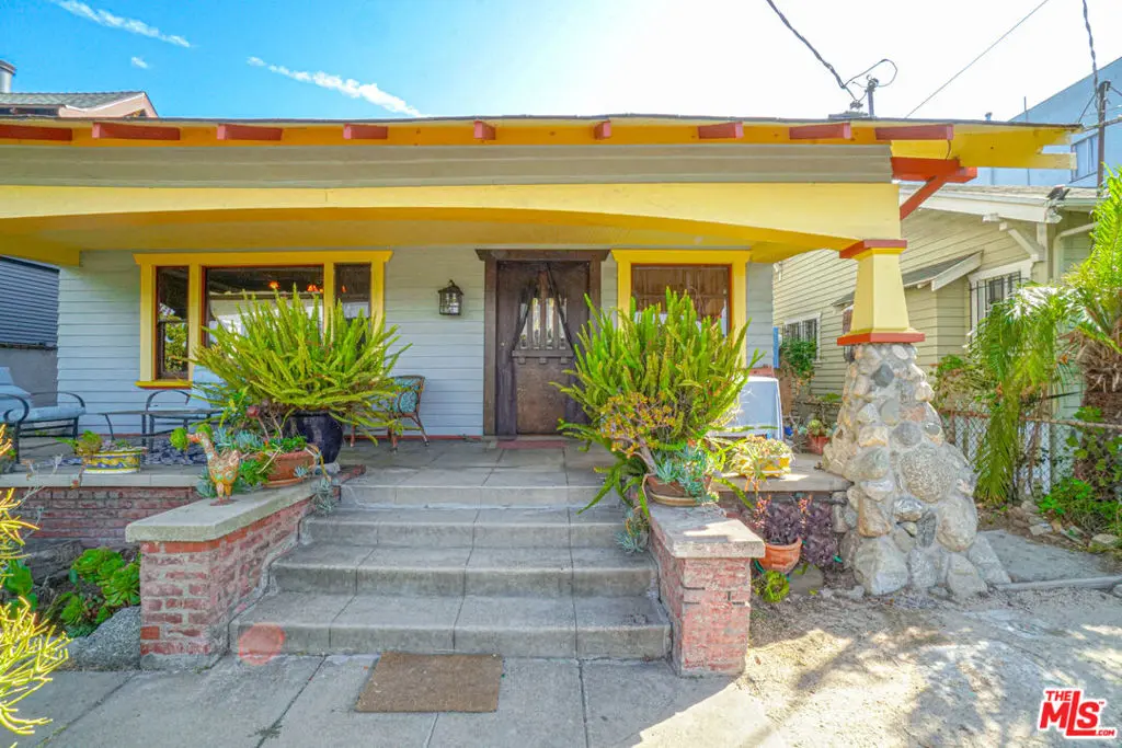 Single Family Residence for rent at 2230 INEZ Street, Los Angeles, CA featuring 2 beds and 2 baths
