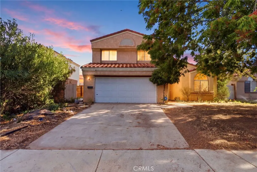 1914 Apricot, Palmdale, CA — listing photo 1