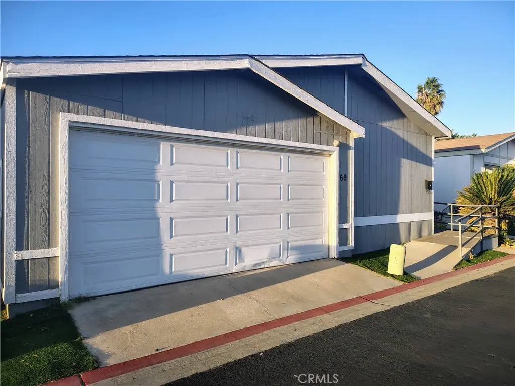 Manufactured In Park for sale at 80 E Dawes St 69, Perris, CA featuring 3 beds and 2 baths