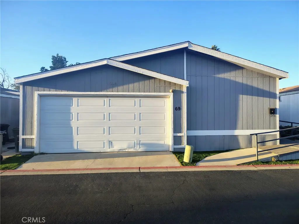 80 E Dawes St 69, Perris, CA — listing photo 1