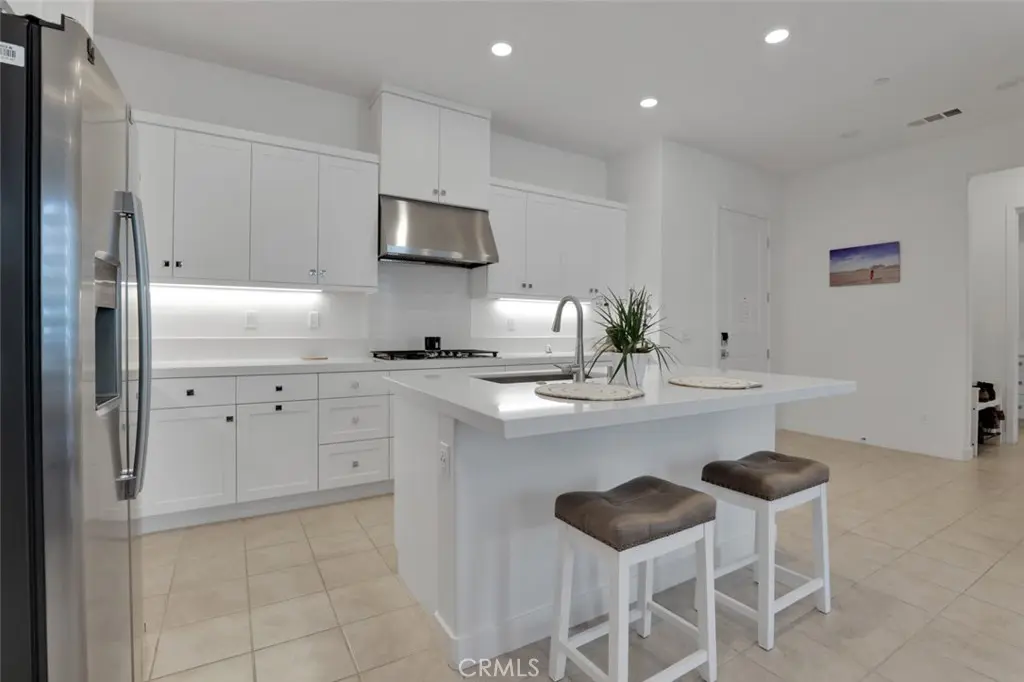 Condominium for rent at 145 Sash, Irvine, CA featuring 1 bed and 1 bath