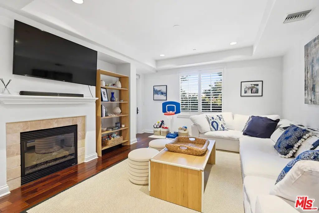 12975 Agustin Place 134, Playa Vista, CA — listing photo 1