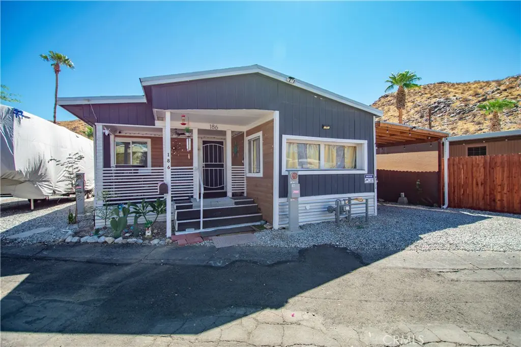 186 Vega, Palm Springs, CA — listing photo 1