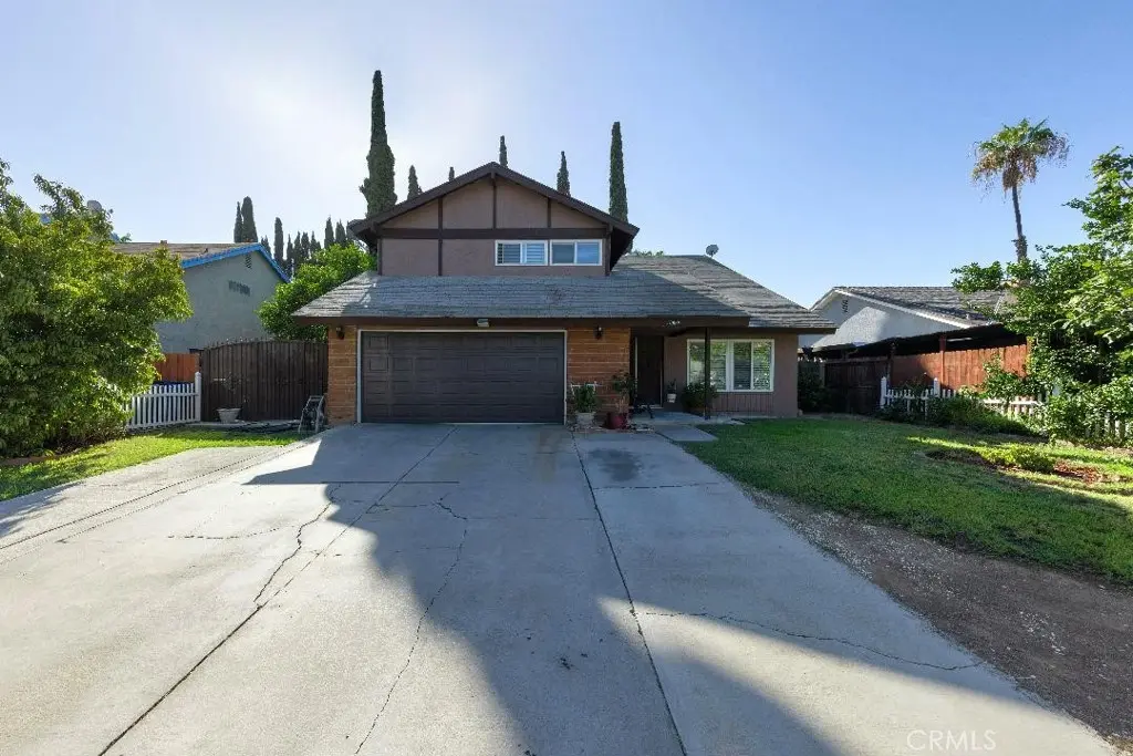 10926 Cochran Ave, Riverside, CA — listing photo 1