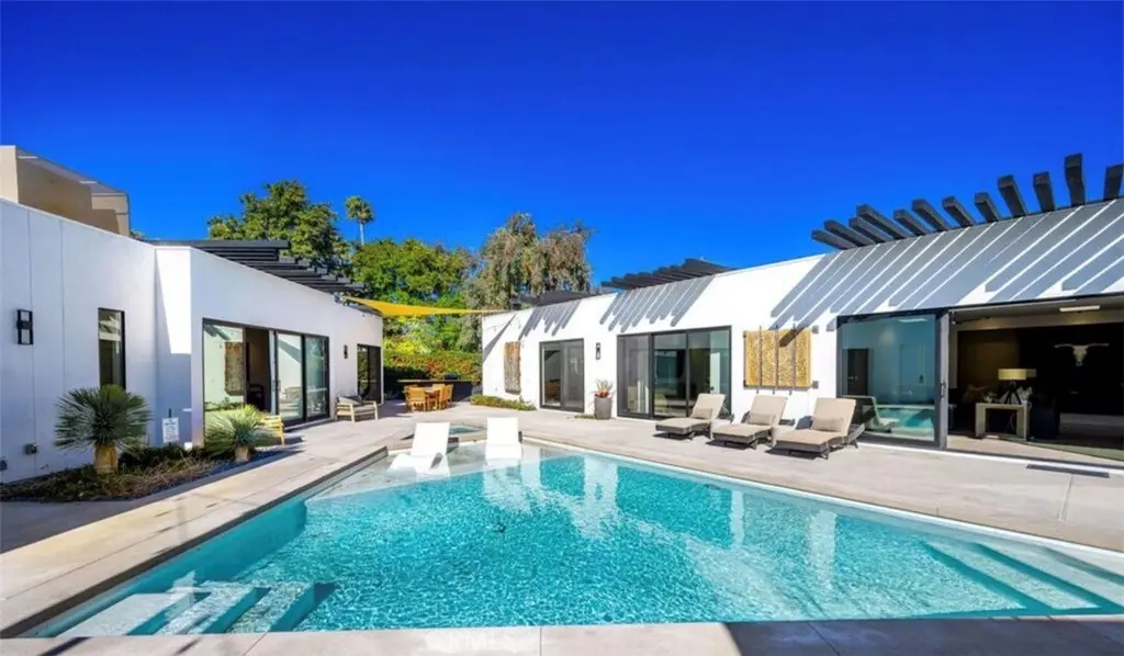 400 W Santa Catalina, Palm Springs, CA — listing photo 1