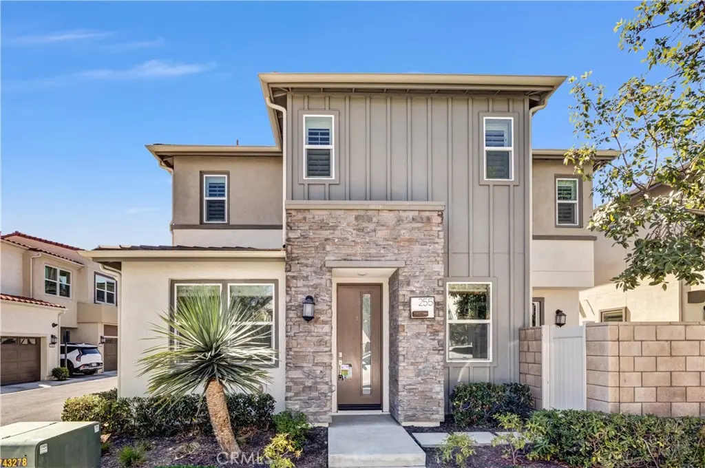 255 Siena, Lake Forest, CA — listing photo 1