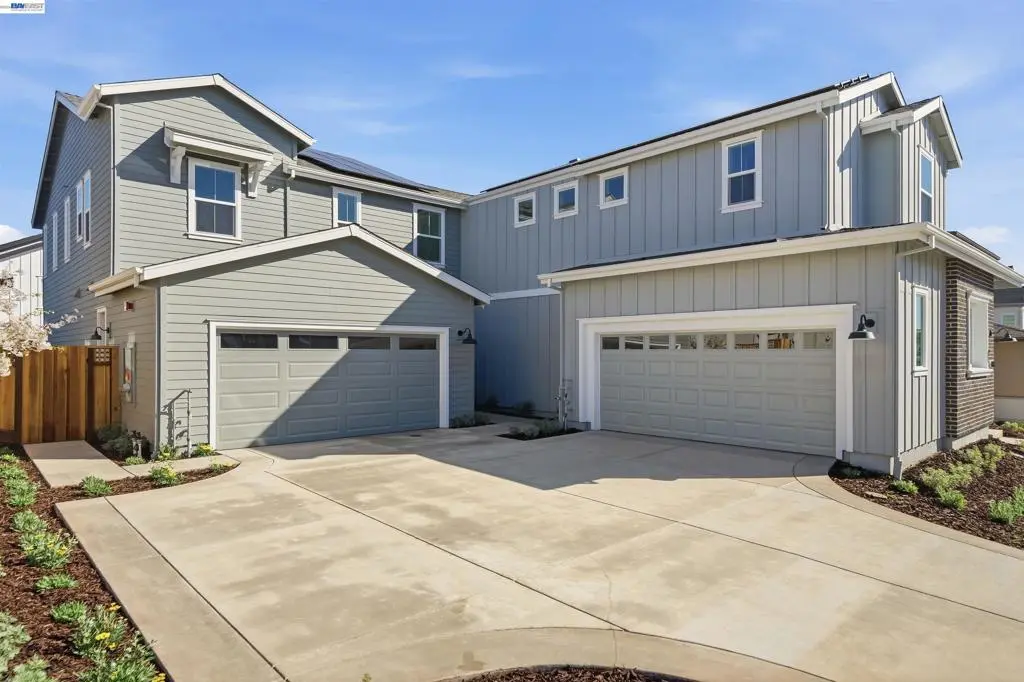 Residential for sale at 4105 Byrne Street, Dublin, CA featuring 3 beds and 3 baths