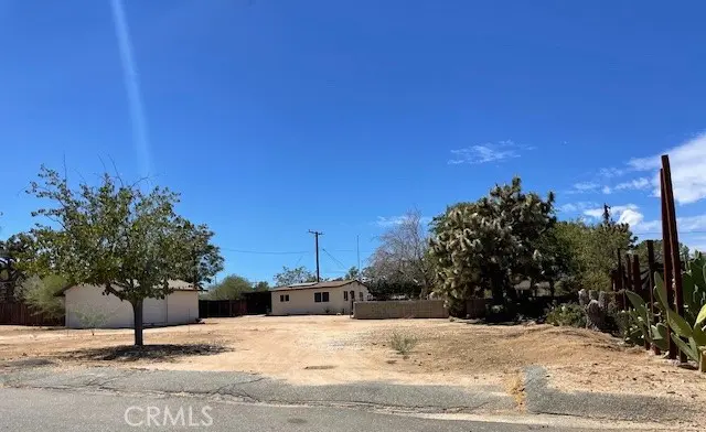 Duplex for sale at 7746 Geronimo, Yucca Valley, CA featuring 2 beds and 2 baths