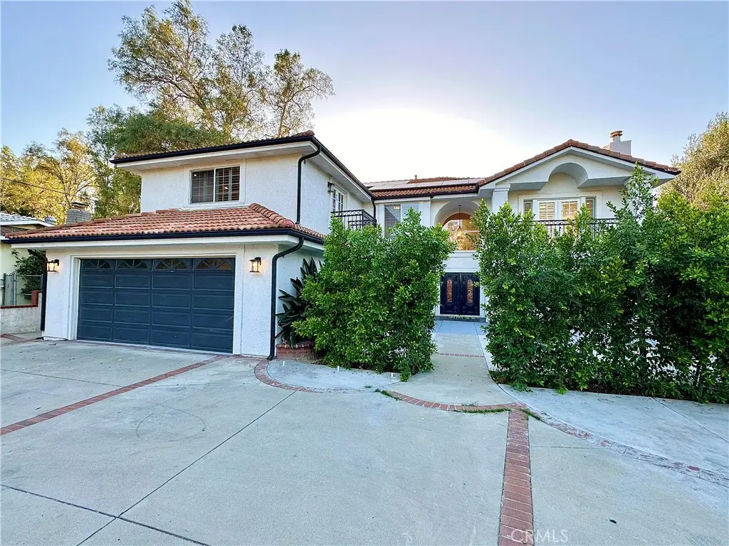 Single Family Residence for sale at 4751 Glen Ivy Street, La Verne, CA featuring 5 beds and 5 baths
