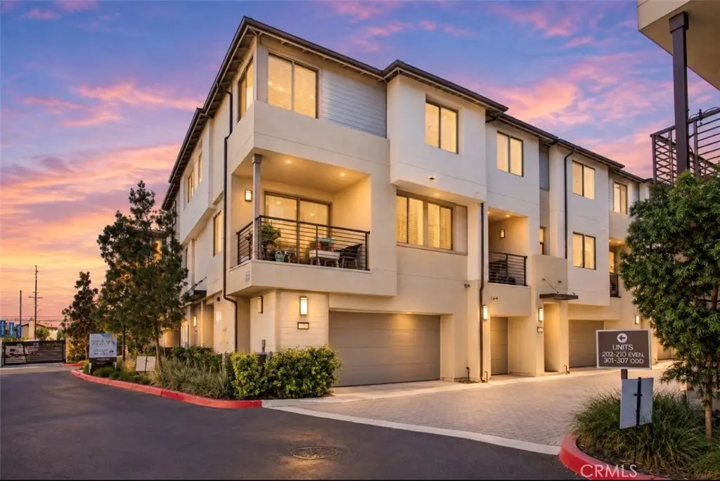 1578 Topeka 2, Placentia, CA — listing photo 1