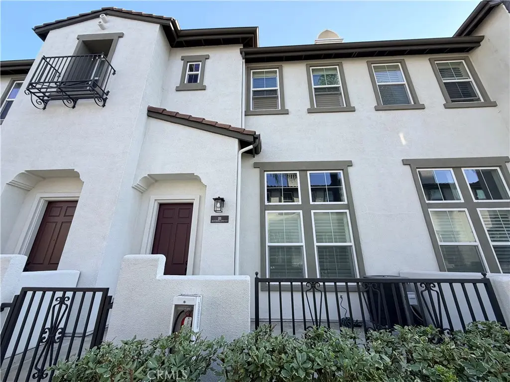 21 Sutherland Court, Buena Park, CA — listing photo 1