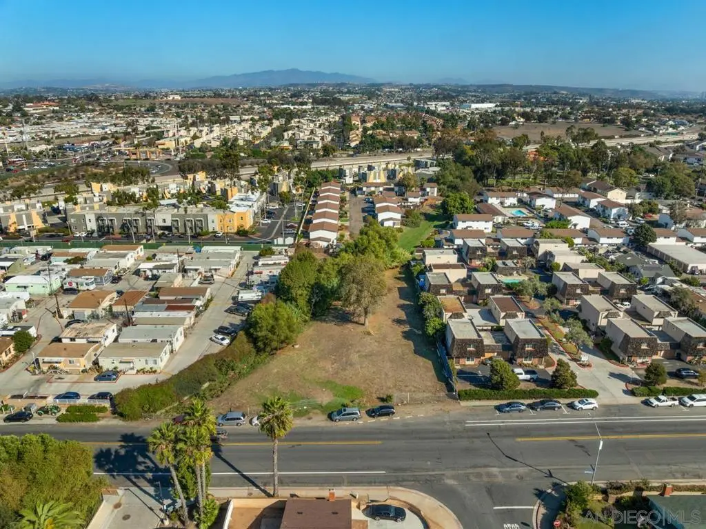 1229 Hollister St, San Diego, CA — listing photo 1