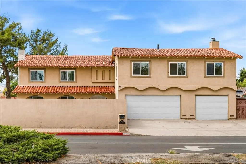 39601 Country Club, Palmdale, CA — listing photo 1