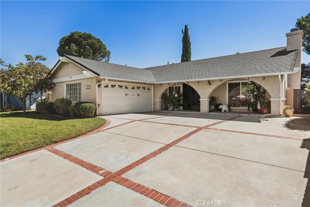 28128 Winterdale Drive, Canyon Country, CA — listing photo 1