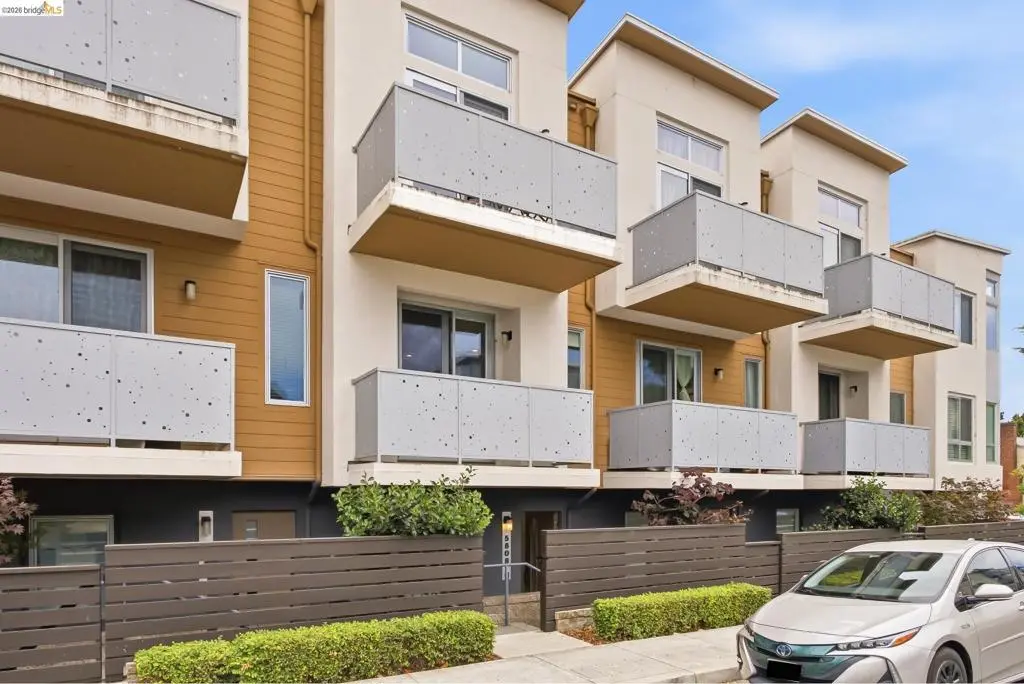 Townhouse for sale at 5808 El Dorado, El Cerrito, CA featuring 3 beds and 3 baths