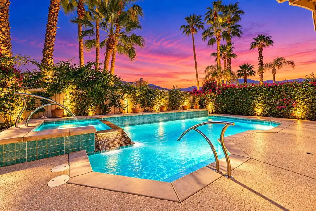 245 Strada Nova, Palm Desert, CA — listing photo 1