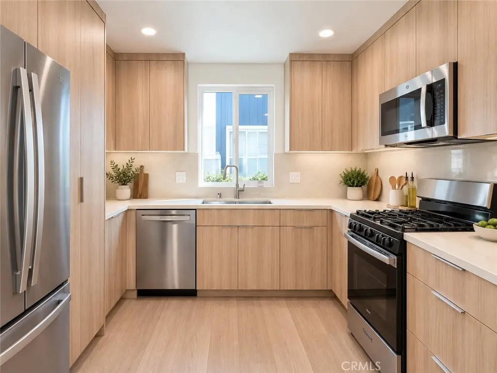 1540 S Beverly Drive 5, Los Angeles, CA — listing photo 1