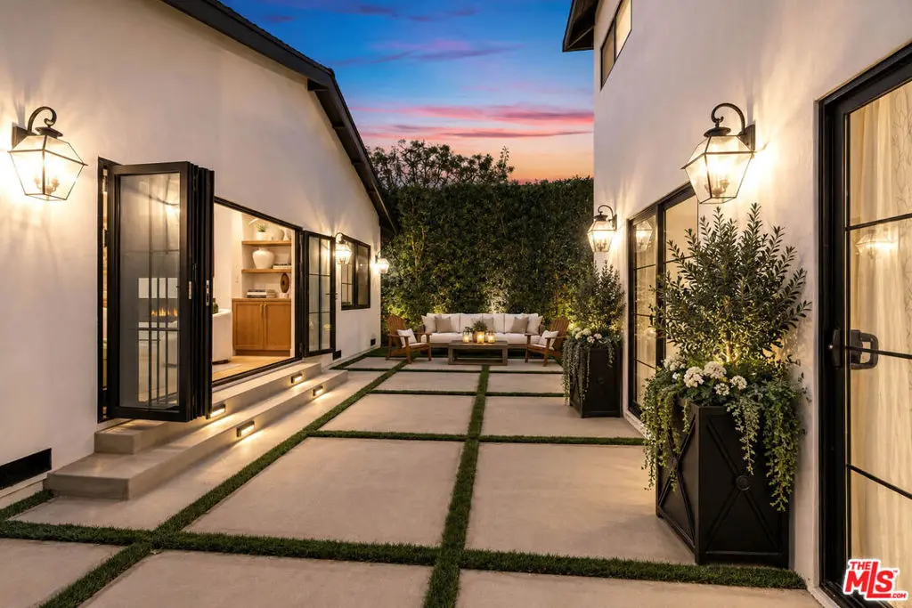 Address available on request, West Hollywood, CA — listing photo 1