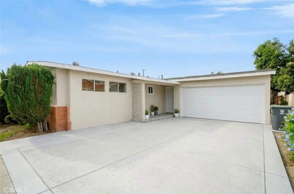 2205 W 9th, Santa Ana, CA — listing photo 1