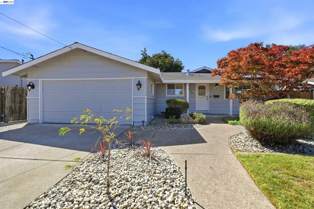 Single Family Residence for sale at 7508 San Sabana Rd, Dublin, CA featuring 3 beds and 2 baths