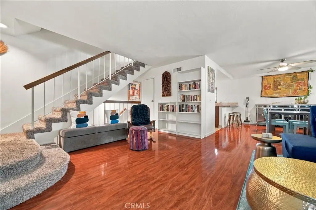 1545 W Jefferson Blvd, Los Angeles, CA — listing photo 1