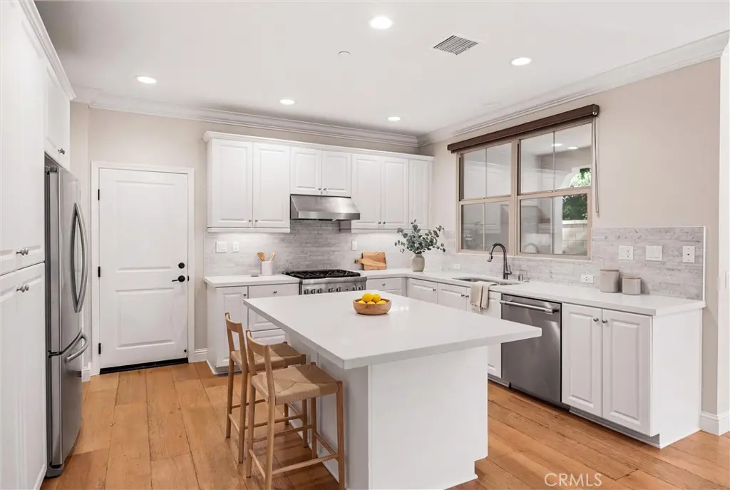 83 Henson, Irvine, CA — listing photo 1