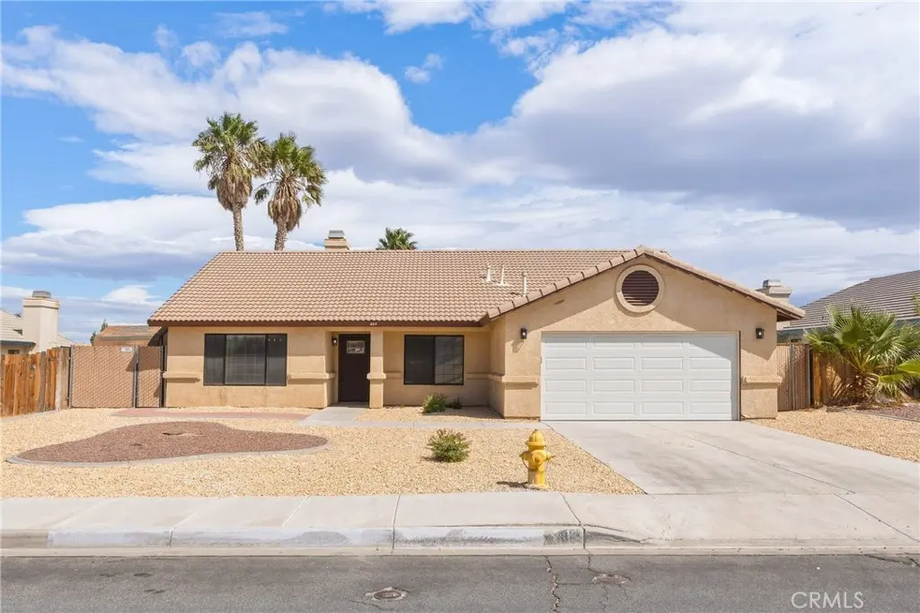 463 Stanford Drive, Barstow, CA — listing photo 1