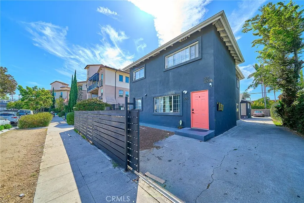 Single Family Residence for rent at 3011 S West View, Los Angeles, CA featuring 4 beds and 2 baths