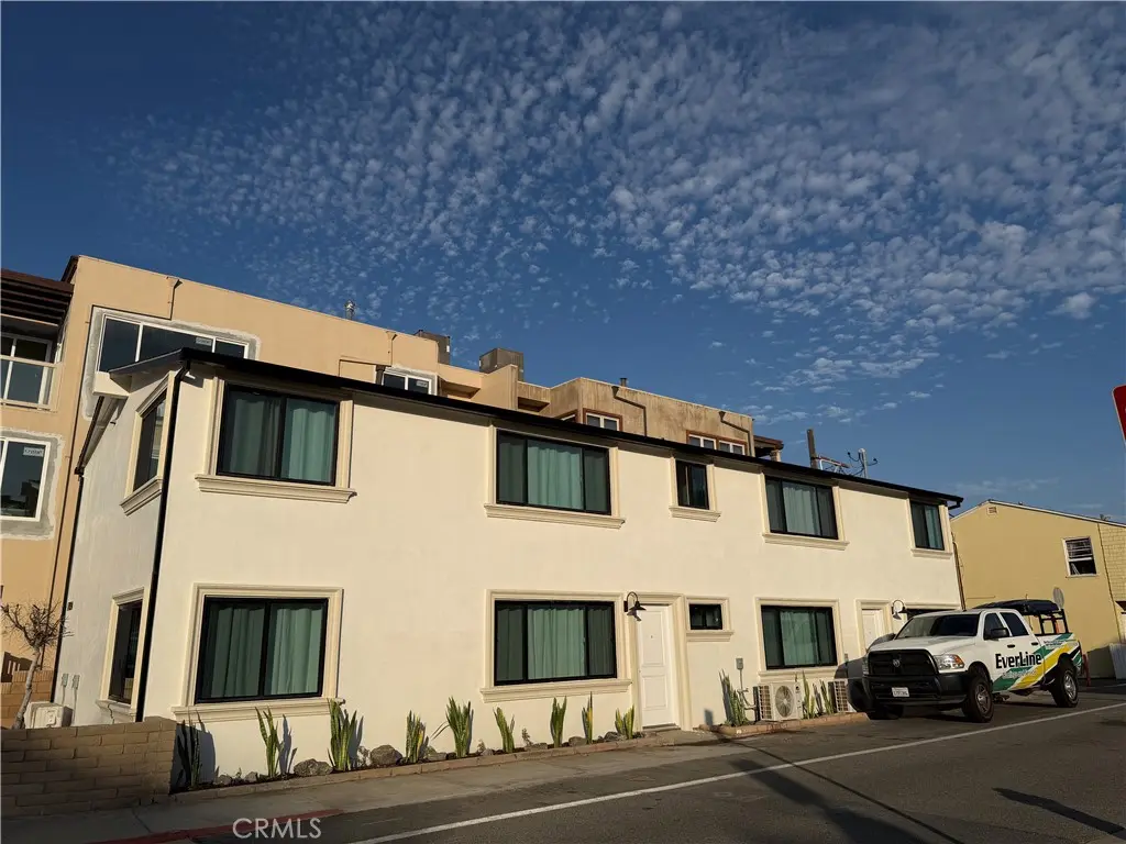 17094 5th Street, Sunset Beach, CA — listing photo 1