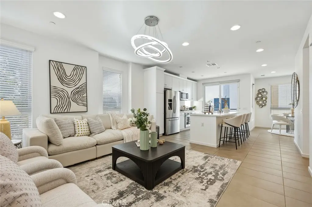 5627 Observation, Los Angeles, CA — listing photo 1