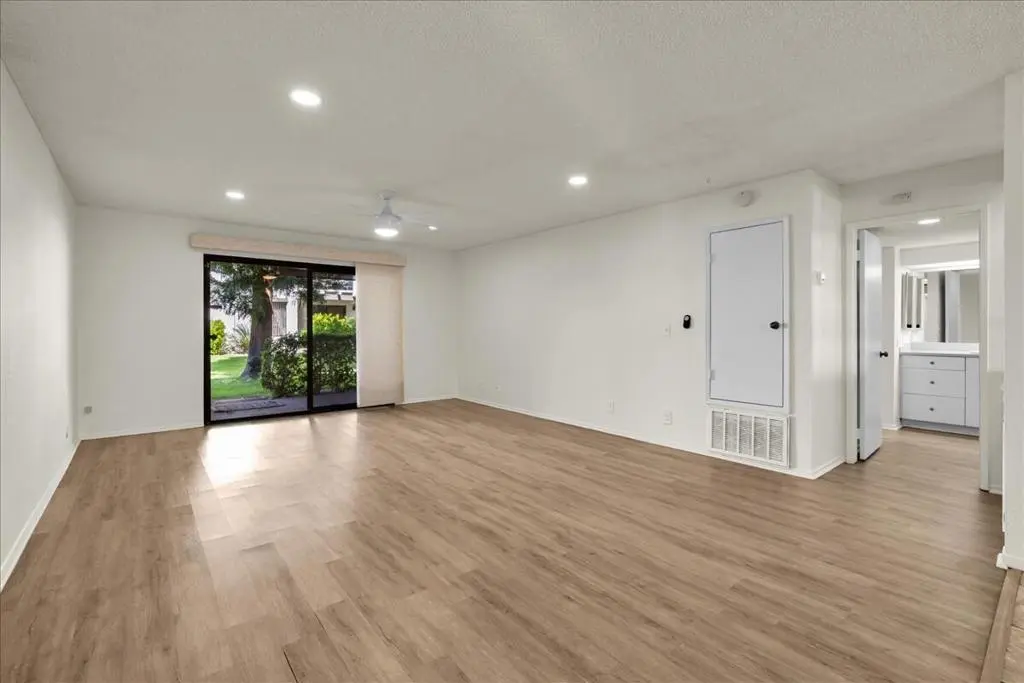 1050 E Ramon Road 119, Palm Springs, CA — listing photo 1