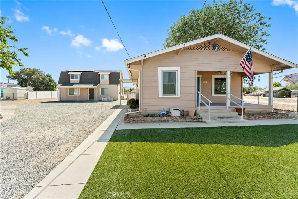 4807 Berkley Avenue, Hemet, CA — listing photo 1