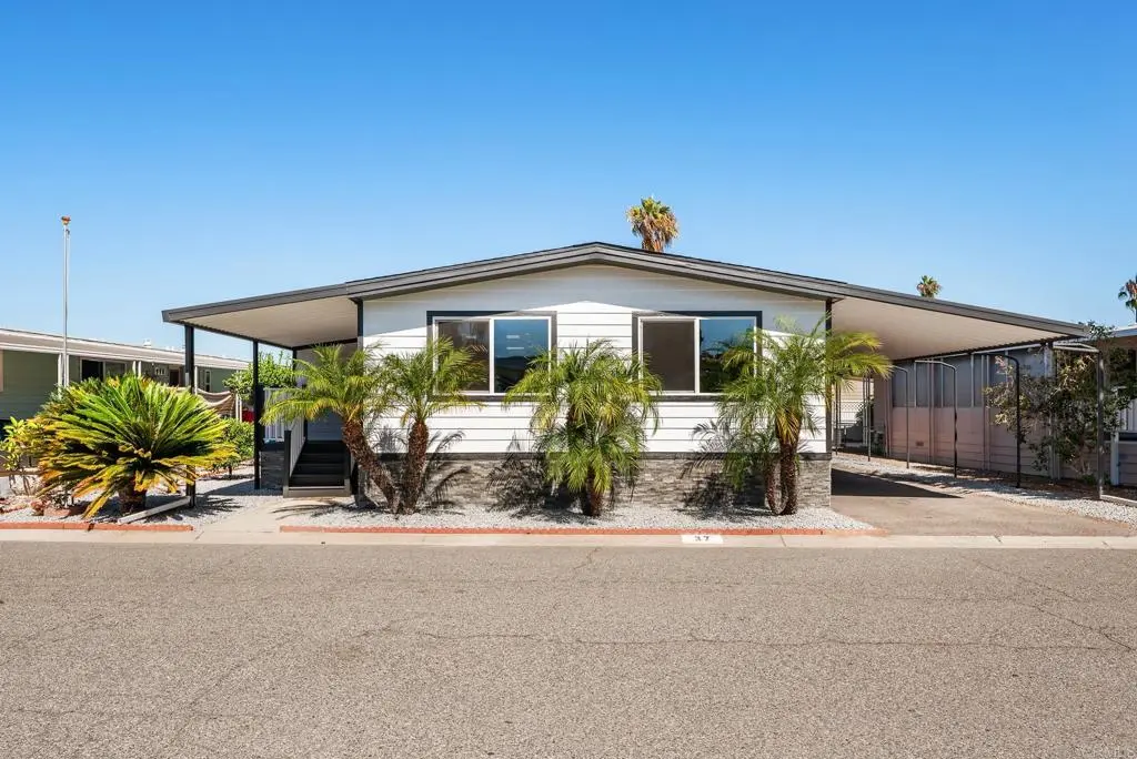 200 N El Camino Real 37, Oceanside, CA — listing photo 1