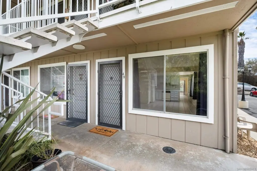 Condominium for sale at 27707 Mountain Meadows Rd 49, Escondido, CA featuring 1 bed and 1 bath