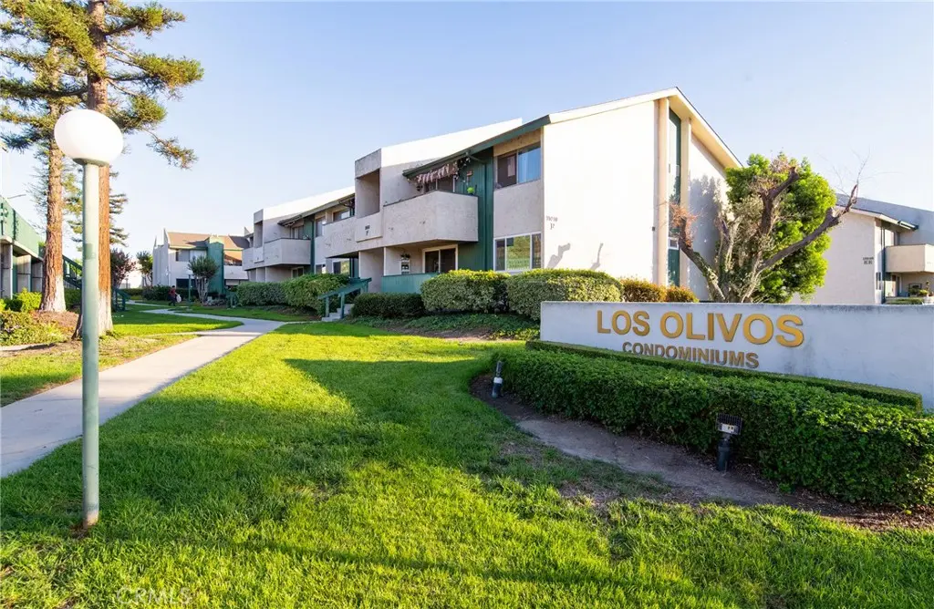 Condominium for sale at 15321 Santa Gertrudes J110, La Mirada, CA featuring 1 bed and 1 bath