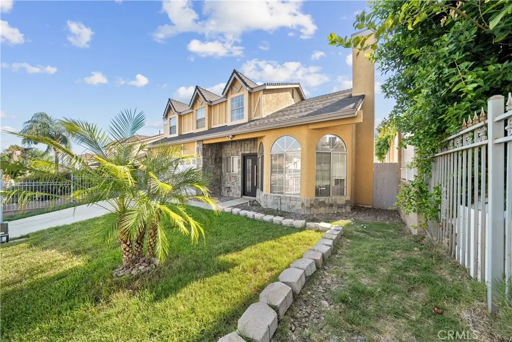 11568 Luanda Street, Sylmar, CA — listing photo 1
