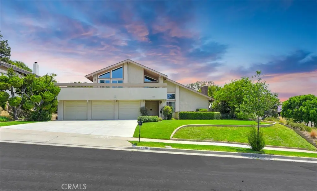 Single Family Residence for rent at 1918 Dana Place, Fullerton, CA featuring 4 beds and 3 baths