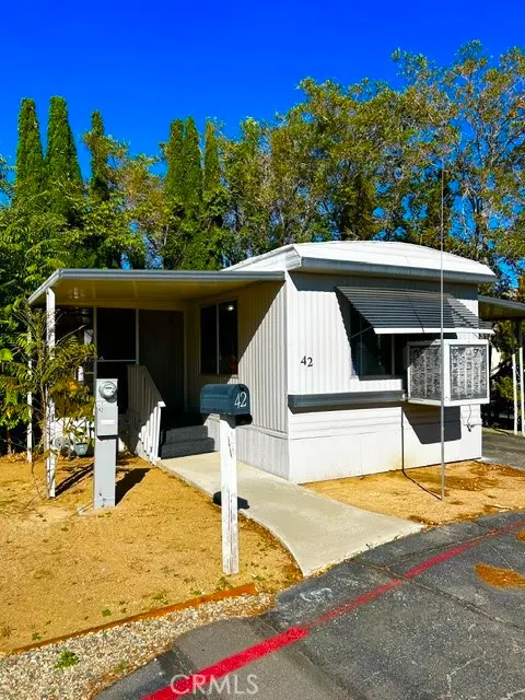 7425 Church Street 42, Yucca Valley, CA — listing photo 1