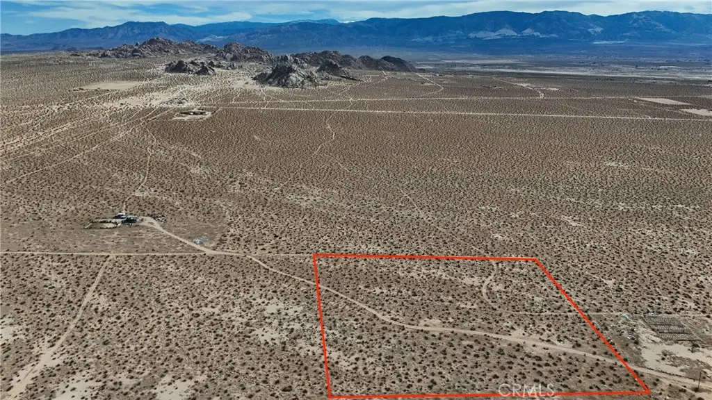 714 Esaw Road, Lucerne Valley, CA — listing photo 1