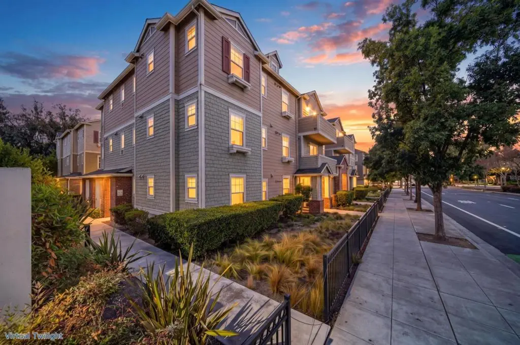 1033 Scotia Terrace 202, Sunnyvale, CA — listing photo 1
