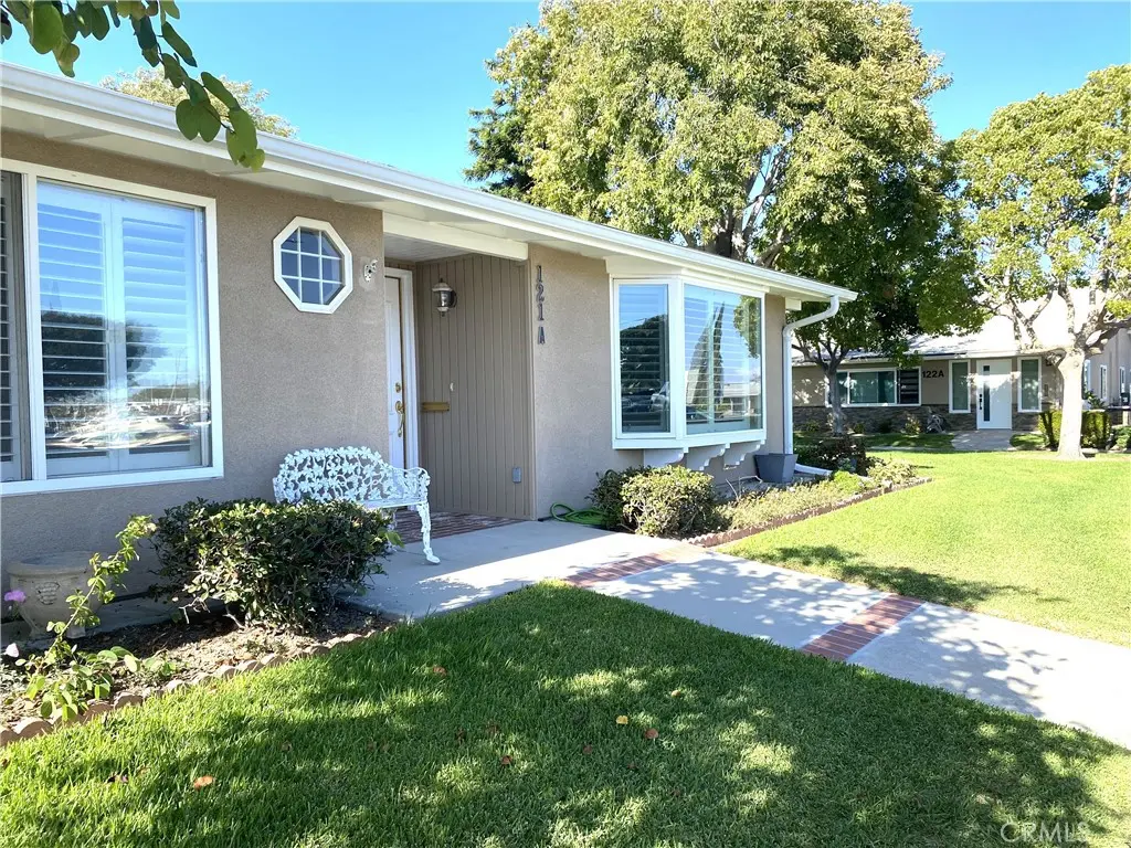 13500 SE Wentworth Ln., M5-121A, Seal Beach, CA — listing photo 1