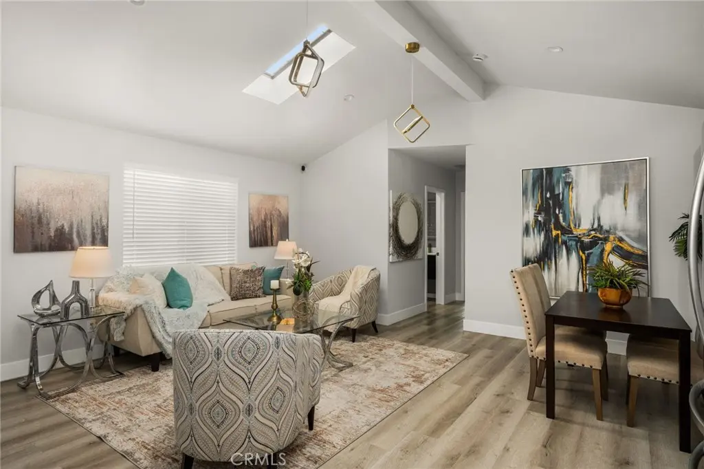 Single Family Residence for rent at 5157 Inglewood, Los Angeles, CA featuring 3 beds and 1 bath