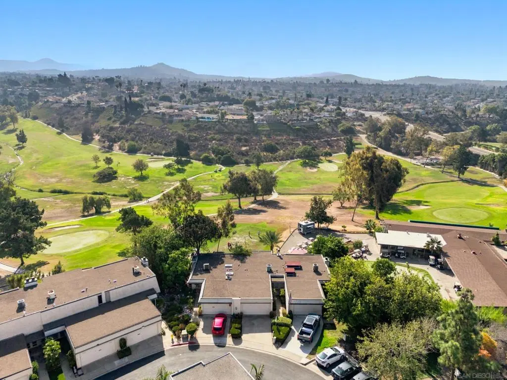 6907 Caminito Entrada, San Diego, CA — listing photo 1