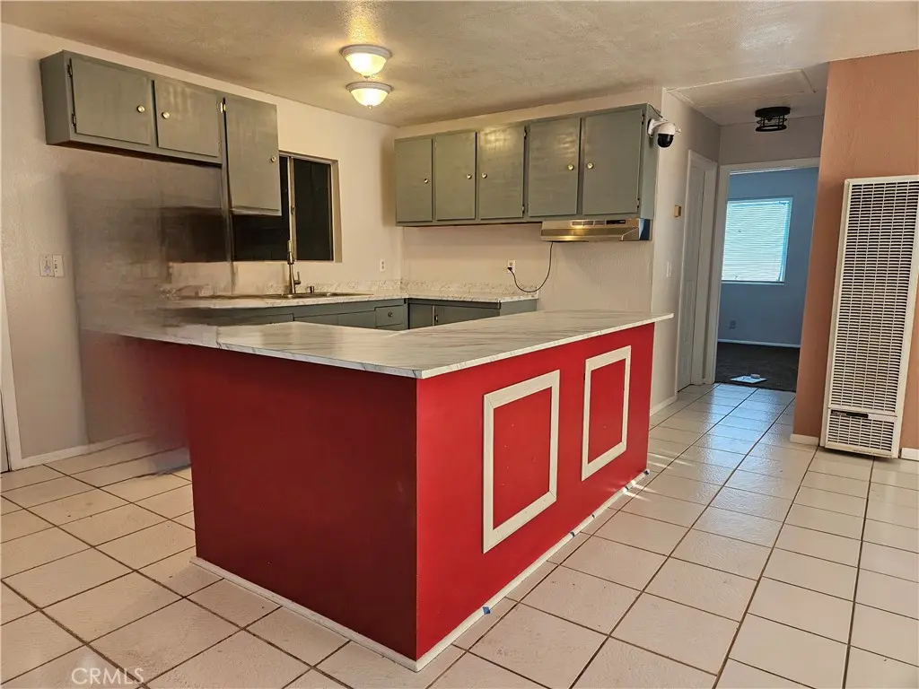 8279 Heather, Fontana, CA — listing photo 1