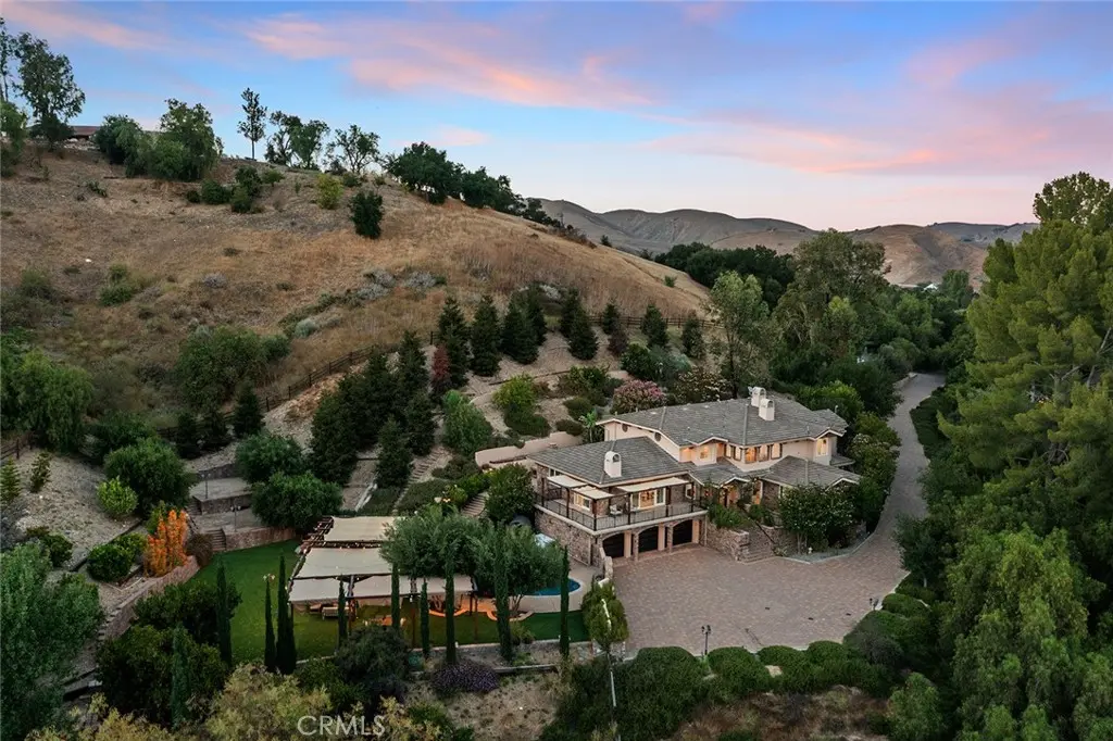 Single Family Residence for sale at 6029 Fairview, Agoura Hills, CA featuring 5 beds and 7 baths